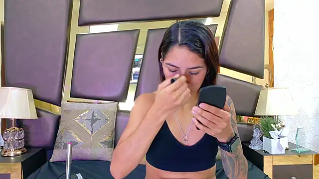 NicoleEsposito online show from January 19, 2026, 12:42 pm