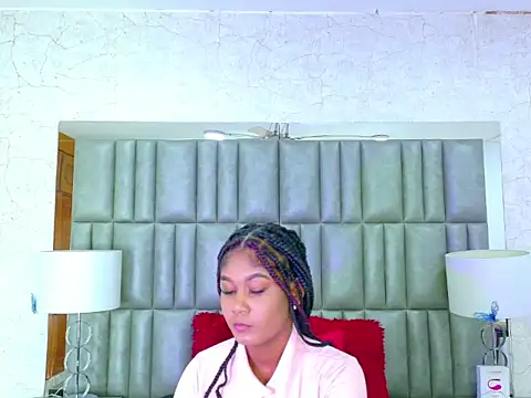 AlisonJaimes online show from September 17, 2025, 1:35 pm