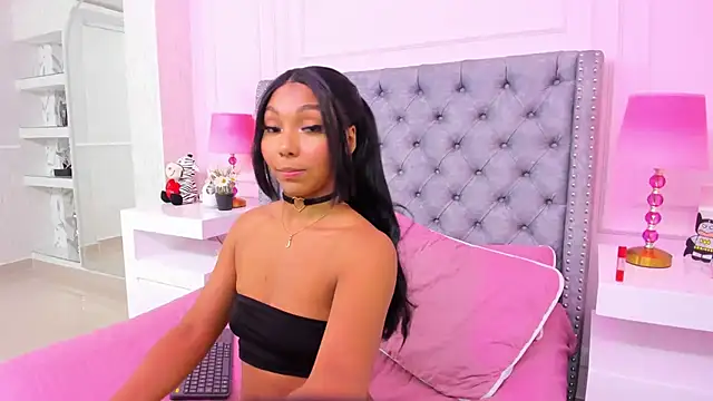 Snapshot of HaileeRoberts chatting on March 15, 2025, 3:37 pm HaileeRoberts online show from March 15, 2025, 3:37 pm