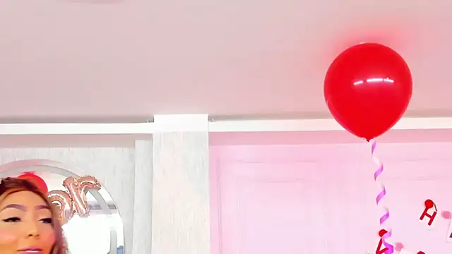 HaileeRoberts online show from February 14, 2026, 12:27 pm