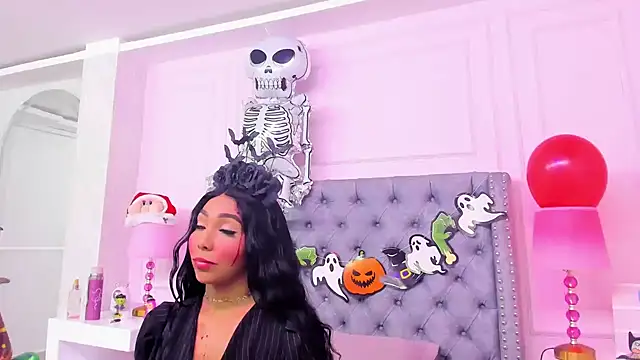 Snapshot of HaileeRoberts chatting on October 31, 2025, 12:35 pm HaileeRoberts online show from October 31, 2025, 12:35 pm