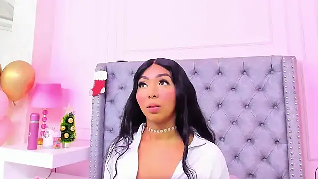 Snapshot of HaileeRoberts chatting on December 15, 2025, 12:22 pm HaileeRoberts online show from December 15, 2025, 12:22 pm