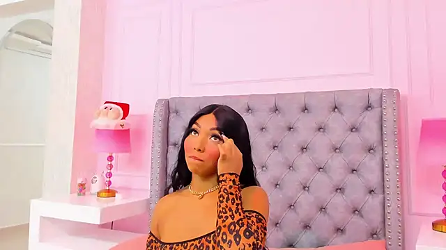 Snapshot of HaileeRoberts chatting on November 4, 2025, 12:20 pm HaileeRoberts online show from November 4, 2025, 12:20 pm