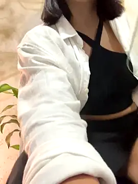 Snapshot of yey_bdsm chatting on October 9, 2025, 6:19 pm yey bdsm online show from October 9, 2025, 6:19 pm