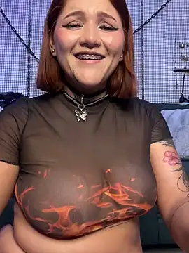 Snapshot of yey_bdsm chatting on March 12, 2025, 12:20 am yey bdsm online show from March 12, 2025, 12:20 am