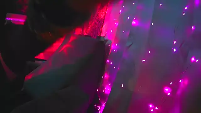 Tatithegoddess online show from April 16, 2026, 6:03 am