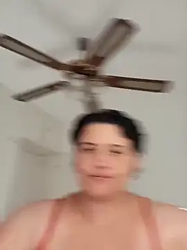 Sole Love online show from December 16, 2025, 9:52 pm