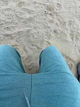 Snapshot of nikindian2024 chatting on October 1, 2025, 12:20 pm nikindian2024 online show from October 1, 2025, 12:20 pm