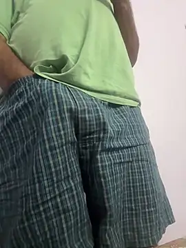 Snapshot of nikindian2024 chatting on September 19, 2025, 5:06 pm nikindian2024 online show from September 19, 2025, 5:06 pm