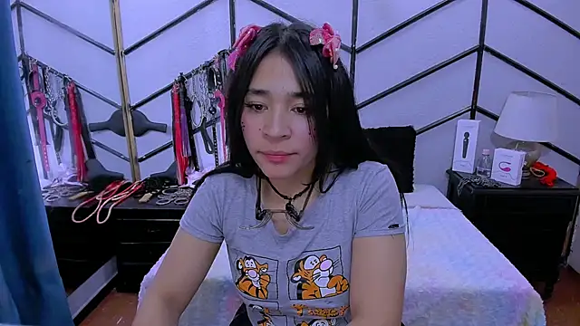 Snapshot of AlanaLuck chatting on March 8, 2025, 3:45 pm AlanaLuck online show from March 8, 2025, 3:45 pm