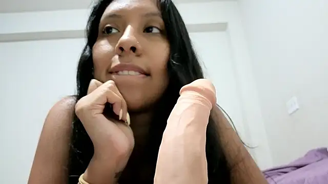 melody2429 online show from February 7, 2026, 1:24 am