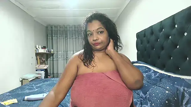 Indianmayaxoxo online show from October 11, 2025, 4:08 pm