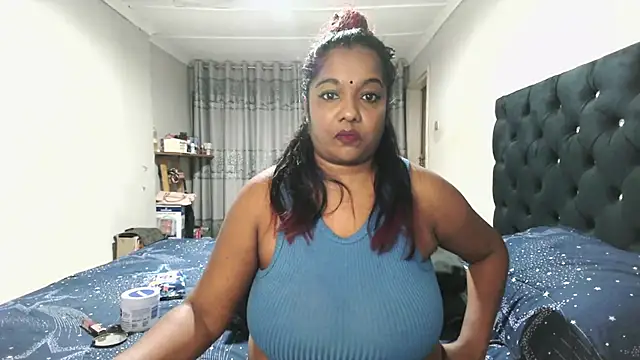 Indianmayaxoxo online show from October 16, 2025, 5:43 pm