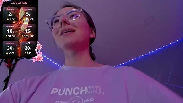 Ich Bin Julia online show from January 2, 2025, 3:51 pm