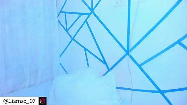 Snapshot of liam_scott77 chatting on November 8, 2025, 9:07 pm liam scott77 online show from November 8, 2025, 9:07 pm