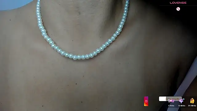 sara maisa online show from November 7, 2025, 8:02 pm