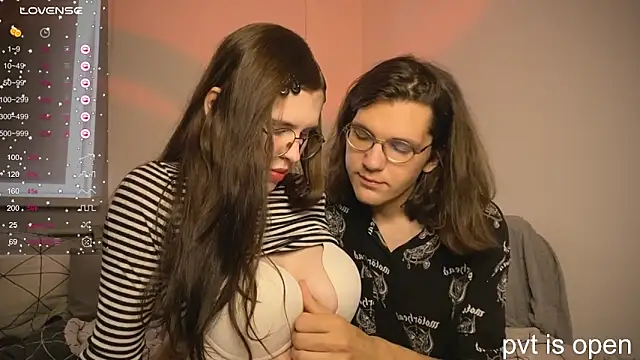 passiondesire  online show from September 14, 2025, 8:04 am