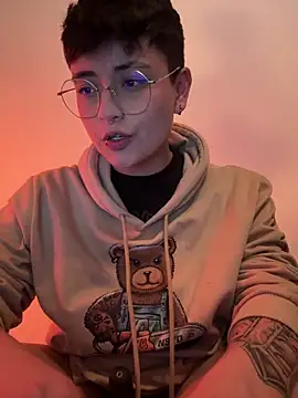 Ashley Chriss online show from January 24, 2025, 7:41 am