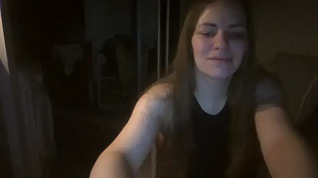 Snapshot of AnnaDiamond1 chatting on October 25, 2025, 10:32 pm AnnaDiamond1 online show from October 25, 2025, 10:32 pm