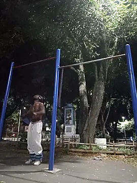 Siriss boyrag online show from February 10, 2026, 3:38 am