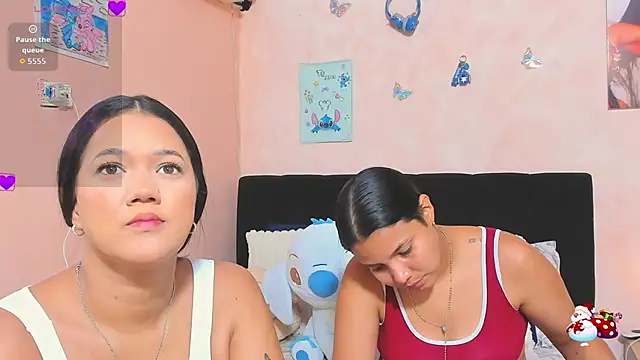 Snapshot of sara_mendez2 chatting on May 5, 2026, 12:13 am sara mendez2 online show from May 5, 2026, 12:13 am
