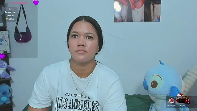 Snapshot of sara_mendez2 chatting on April 7, 2026, 11:39 pm sara mendez2 online show from April 7, 2026, 11:39 pm