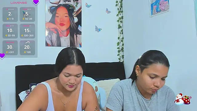 Snapshot of sara_mendez2 chatting on April 21, 2026, 11:55 pm sara mendez2 online show from April 21, 2026, 11:55 pm