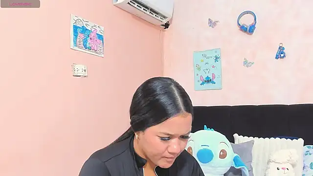 Snapshot of sara_mendez2 chatting on May 12, 2026, 11:55 pm sara mendez2 online show from May 12, 2026, 11:55 pm