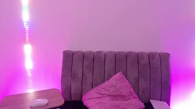 Snapshot of Marian_Ran chatting on November 30, 2025, 3:29 am Marian Ran online show from November 30, 2025, 3:29 am