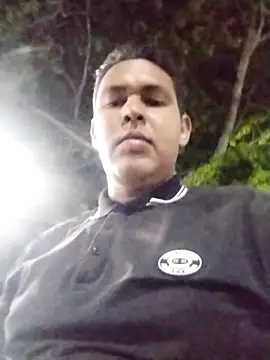 Snapshot of RococoCambria chatting on December 17, 2025, 12:37 am RococoCambria online show from December 17, 2025, 12:37 am