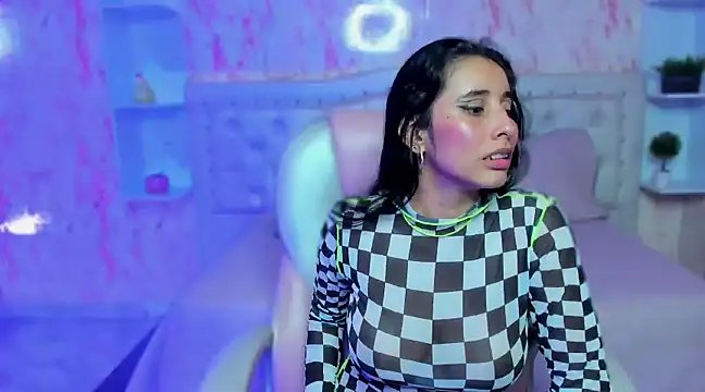 VICTORIA HOUSTON online show from February 22, 2025, 10:09 pm