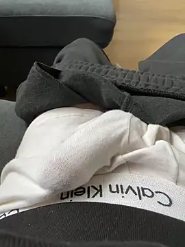 Snapshot of XMenX24 chatting on December 2, 2024, 11:40 am XMenX24 online show from December 2, 2024, 11:40 am