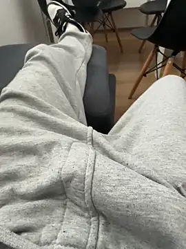 Snapshot of XMenX24 chatting on February 3, 2025, 2:02 pm XMenX24 online show from February 3, 2025, 2:02 pm