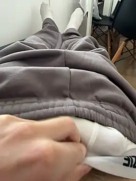 Snapshot of XMenX24 chatting on January 10, 2025, 12:26 pm XMenX24 online show from January 10, 2025, 12:26 pm