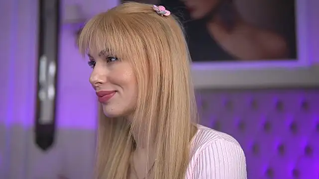 Snapshot of AdelineKing chatting on January 28, 2025, 6:16 am AdelineKing online show from January 28, 2025, 6:16 am