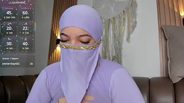 Snapshot of malak_nanyy chatting on November 13, 2025, 10:30 am malak nanyy online show from November 13, 2025, 10:30 am