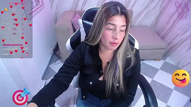 Snapshot of Valerie_b chatting on February 25, 2025, 9:31 am Valerie b online show from February 25, 2025, 9:31 am