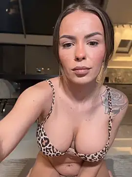 HotBella- online show from February 6, 2026, 7:43 pm