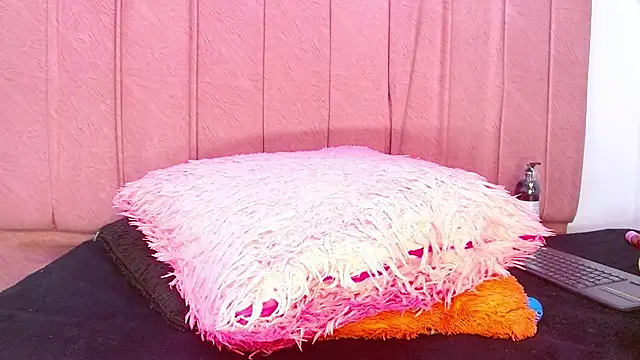 Snapshot of margiesfunnyhot303av chatting on March 14, 2025, 7:48 am margiesfunnyhot303av online show from March 14, 2025, 7:48 am