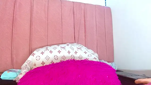 Snapshot of margiesfunnyhot303av chatting on March 5, 2025, 6:12 am margiesfunnyhot303av online show from March 5, 2025, 6:12 am