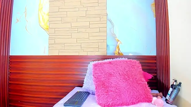 Snapshot of margiesfunnyhot303av chatting on October 14, 2025, 6:03 am margiesfunnyhot303av online show from October 14, 2025, 6:03 am