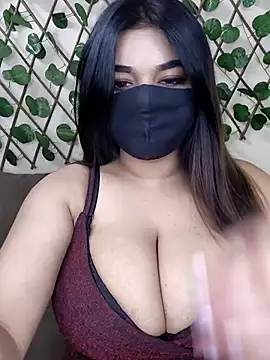 Snapshot of Bold-Cat chatting on November 17, 2025, 4:44 pm Bold-Cat online show from November 17, 2025, 4:44 pm