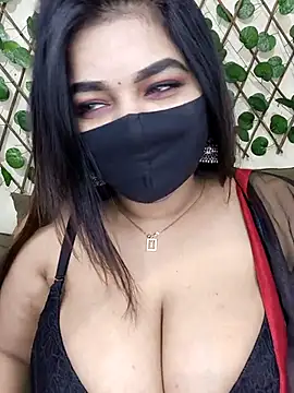 Snapshot of Bold-Cat chatting on November 18, 2025, 4:54 pm Bold-Cat online show from November 18, 2025, 4:54 pm