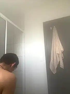 Snapshot of kevinsito1 chatting on November 16, 2025, 9:30 pm kevinsito1 online show from November 16, 2025, 9:30 pm