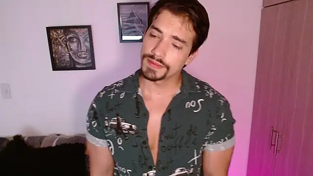 Snapshot of Ian_Daviz chatting on November 25, 2025, 5:13 pm Ian Daviz online show from November 25, 2025, 5:13 pm