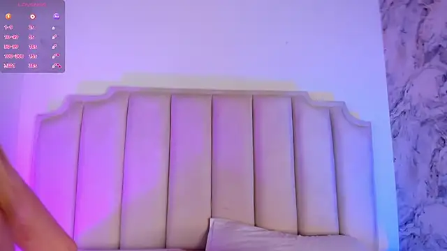 Lucy Vega online show from March 21, 2025, 11:44 am