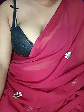Snapshot of Sadika- chatting on July 8, 2026, 3:45 pm Sadika- online show from July 8, 2026, 3:45 pm