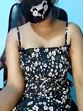 Snapshot of Sadika- chatting on December 4, 2024, 8:45 pm Sadika- online show from December 4, 2024, 8:45 pm
