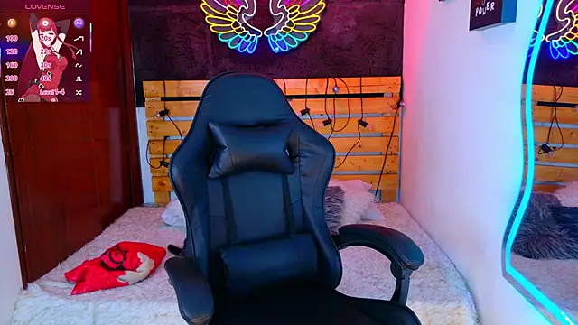 meghan nill online show from April 10, 2026, 3:02 am