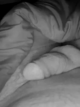 Sunnyboy7897 online show from April 15, 2026, 3:34 am